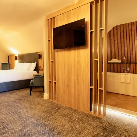 Springfield ホテル 4*